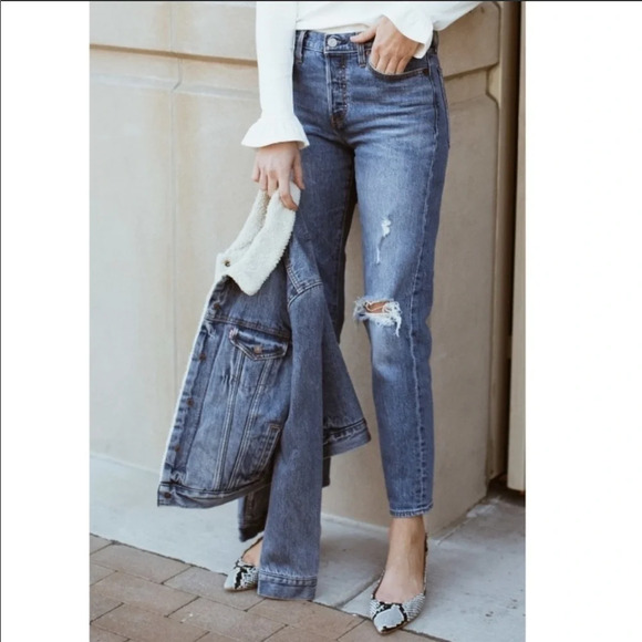 Levis Wedgie Fit High Rise Ankle Jeans Distressed - Picture 13 of 16